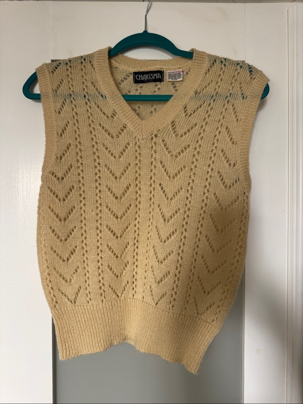 Charisma Women's Cream Openwork V-Neck Knit Sweater Vest
